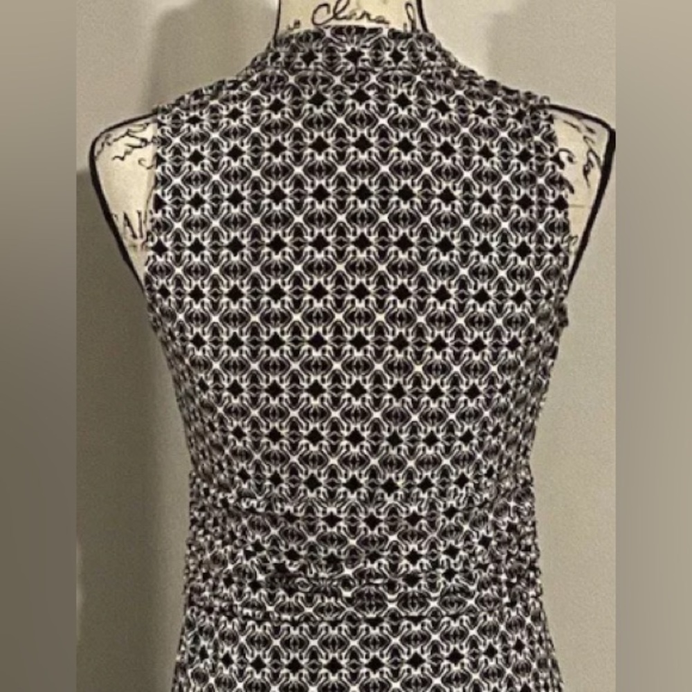 Vince Camuto “Geo Print” Sleeveless Maxi Dress - Picture 10 of 13